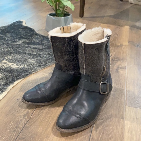 UGG Koolaburra ‘Duarte’ Shearling Leather/Suede Buckle Motorcycle Boot - Picture 4 of 12